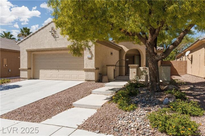 Property Photo: 6717 Divers Loons Street NV 89084