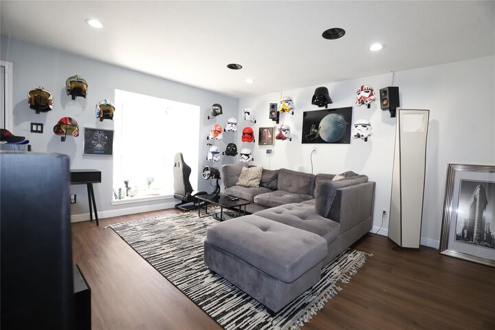 Property Photo: 2103 Place Rebecca Lane D6 TX 77090