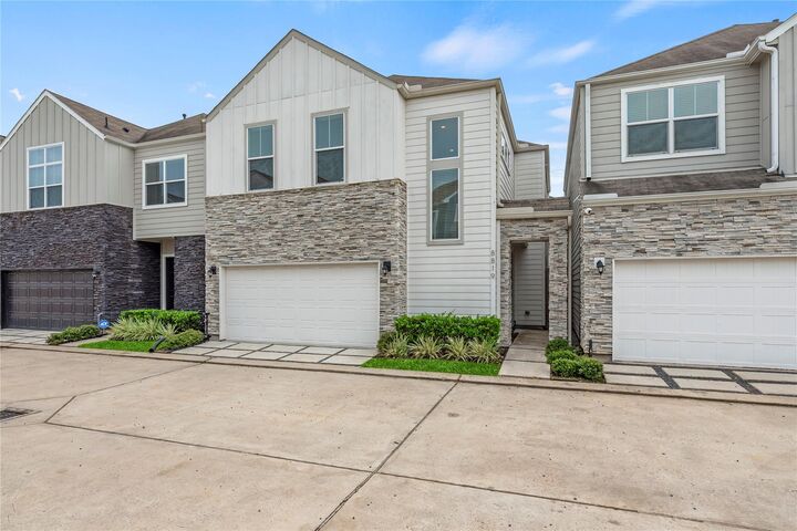 Property Photo:  8819 Hollister Pine Court  TX 77080 