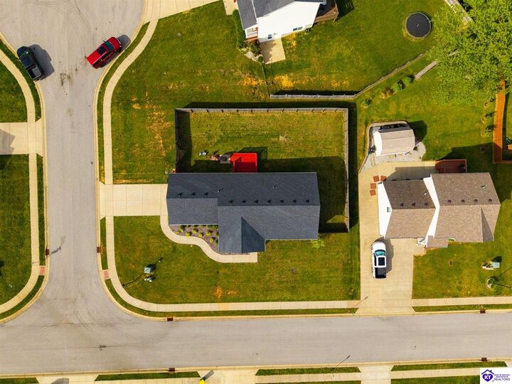 Property Photo:  212 Emerson Drive  KY 42701