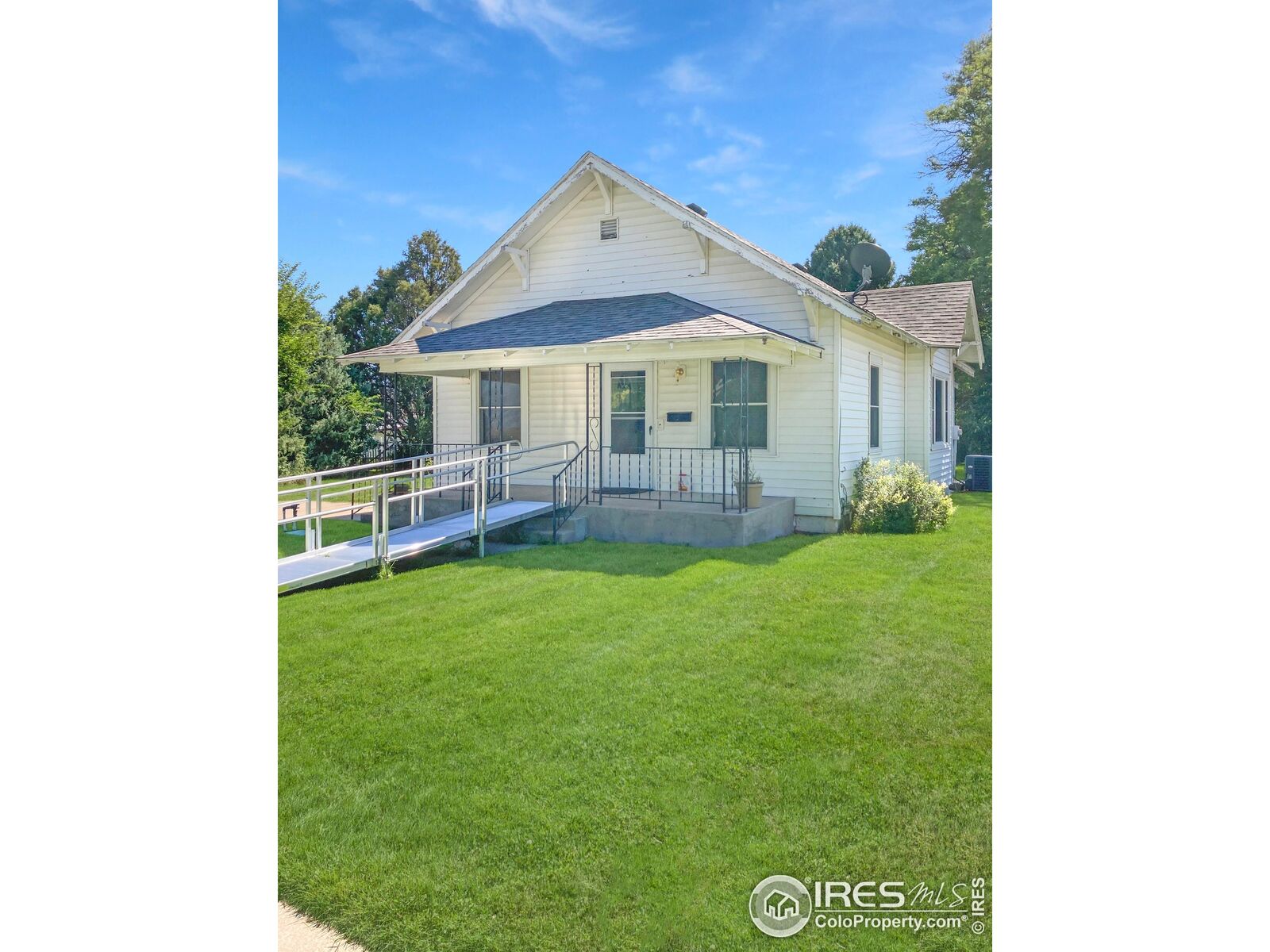 Property Photo: 514 E Strohm St CO 80731
