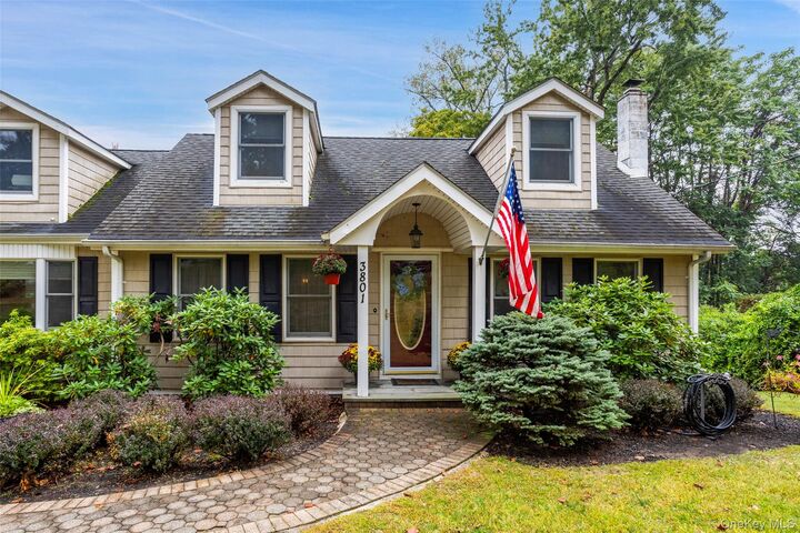 Property Photo:  3801 Valleyview Street  NY 10547 