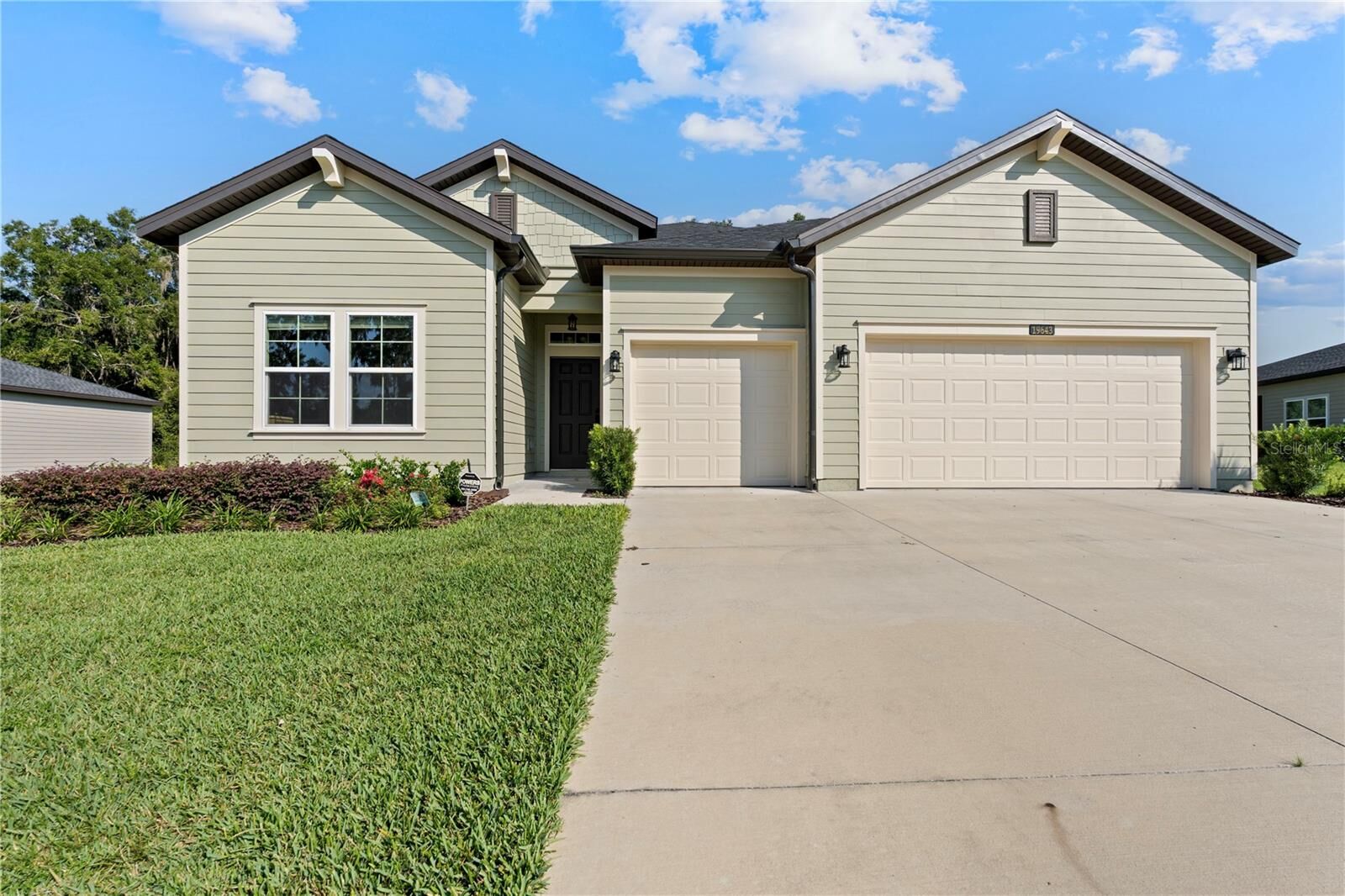 Property Photo: 19643 SW 79th Place FL 34432