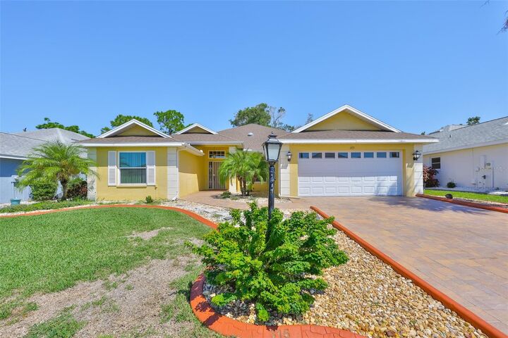 Property Photo: 315 Caloosa Woods Lane FL 33573