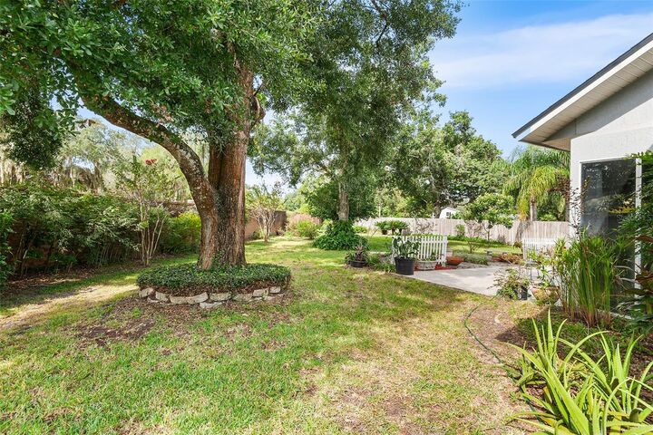 Property Photo: 1107 Arbor Glen Circle FL 32708