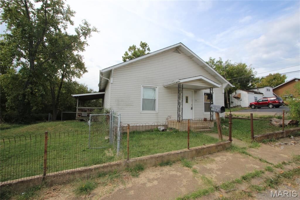 Property Photo:  204 Church Street  MO 63653 