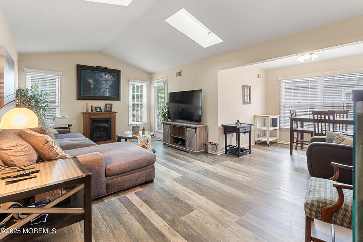 Property Photo:  1869 Buttonwood Avenue  NJ 08755 