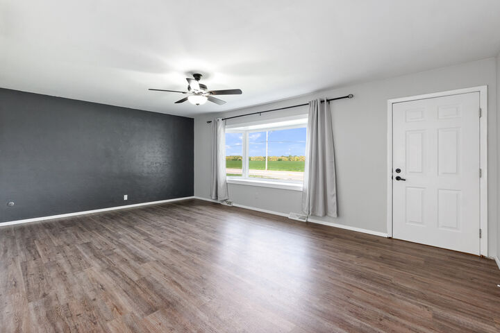Property Photo: 815 Bronk Road IL 60404