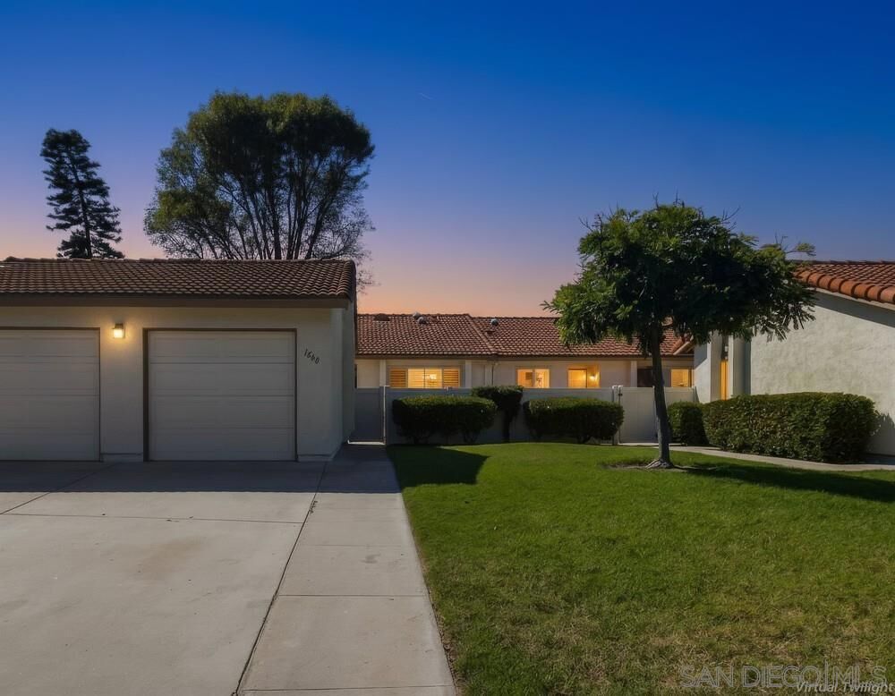 Property Photo: 1640 Forestdale CA 92024