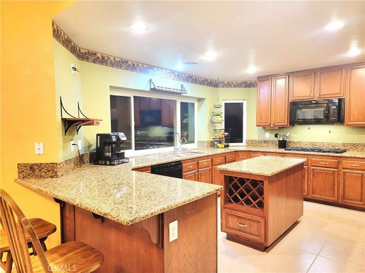 Property Photo: 5764 Fox Court CA 93536