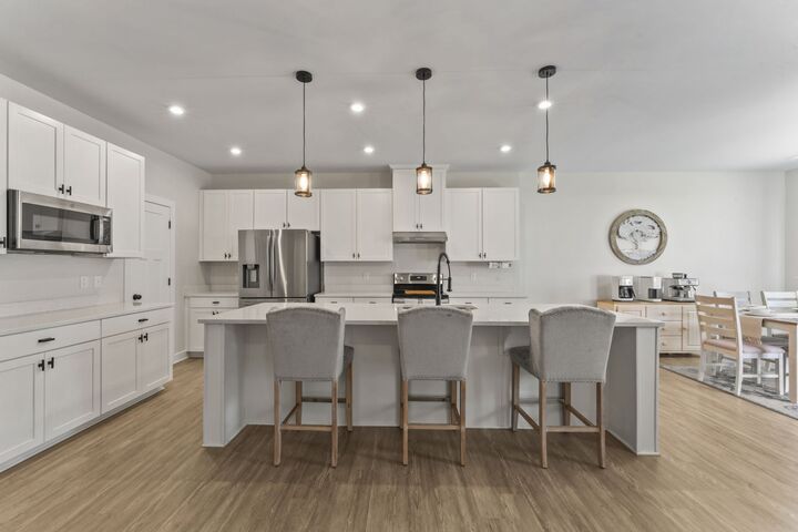 Property Photo:  907 Caywood Rd  TN 37167 