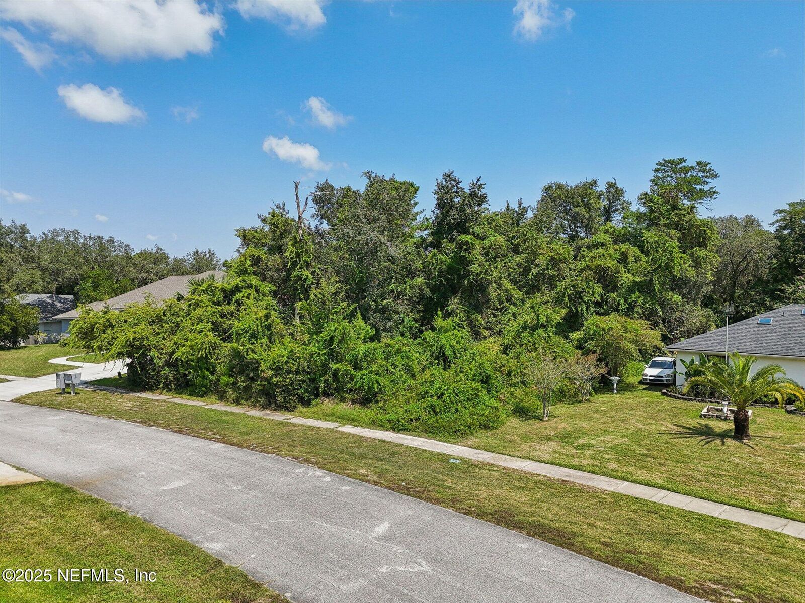Property Photo:  600 W Bianca Circle  FL 32086 
