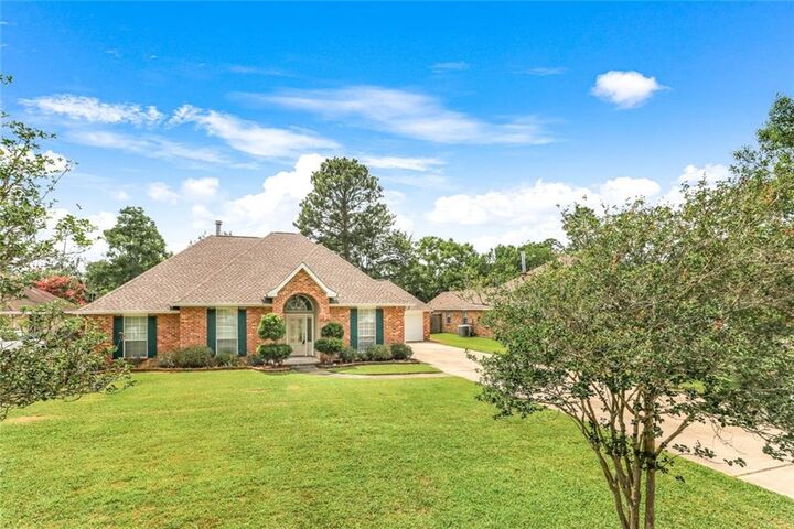 Property Photo: 158 Woodruff Drive LA 70461