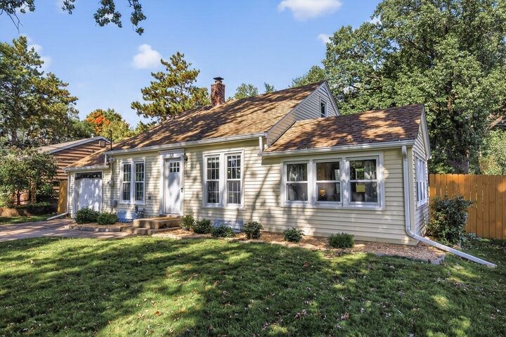 Property Photo:  321 Elmer Street  MN 55113 