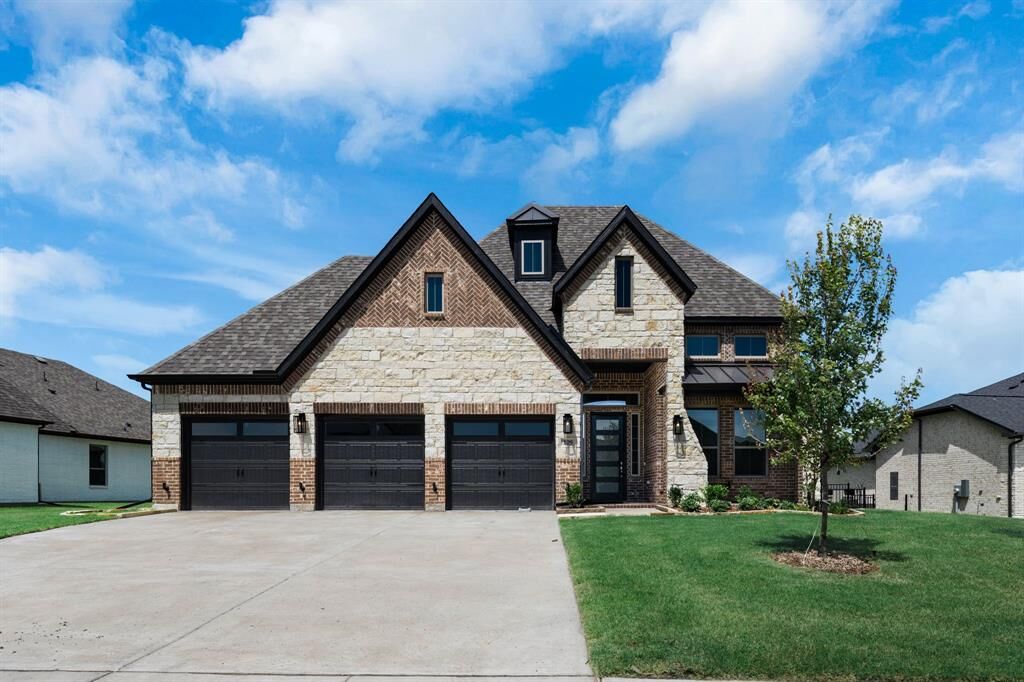 Property Photo: 109 Deep Water Court TX 75032