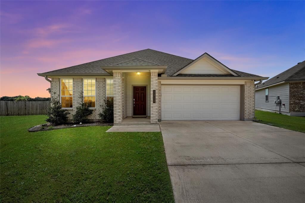 Property Photo:  3805 Centerfire Road  TX 76705