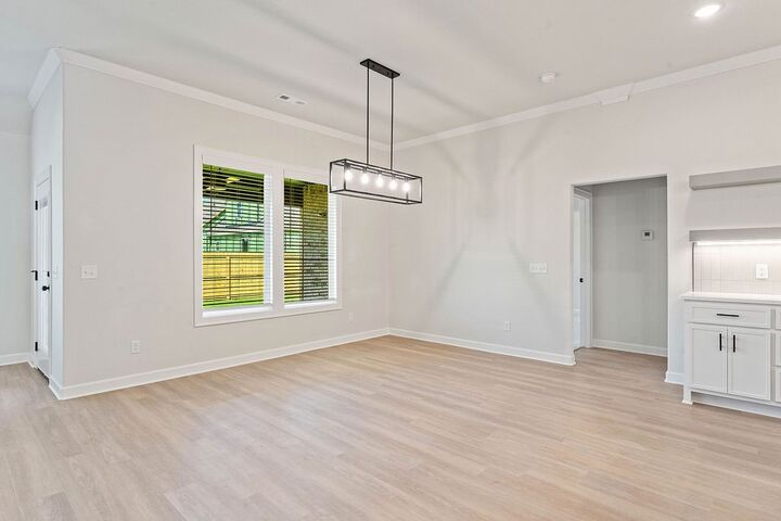 Property Photo: 2112 Silk Street AR 72751