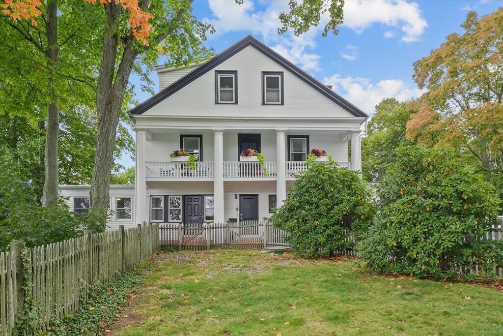 Property Photo:  201 Humphrey St 2  MA 01945 