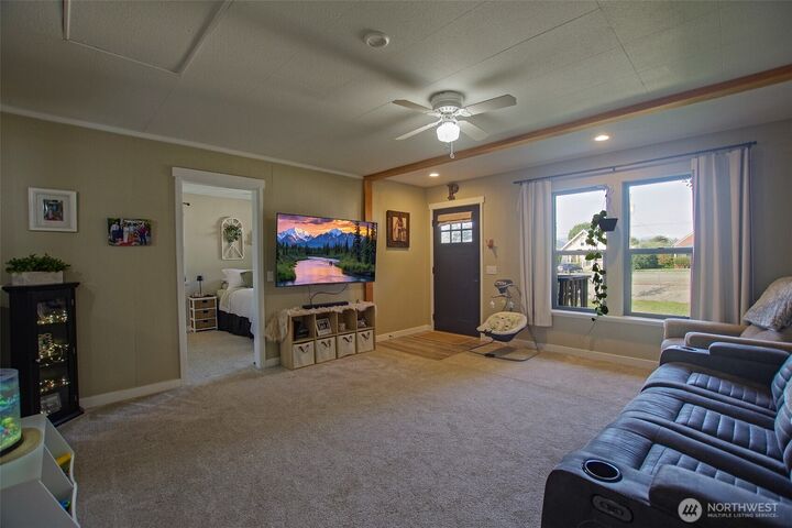 Property Photo: 308 Montgomery Avenue WA 98922