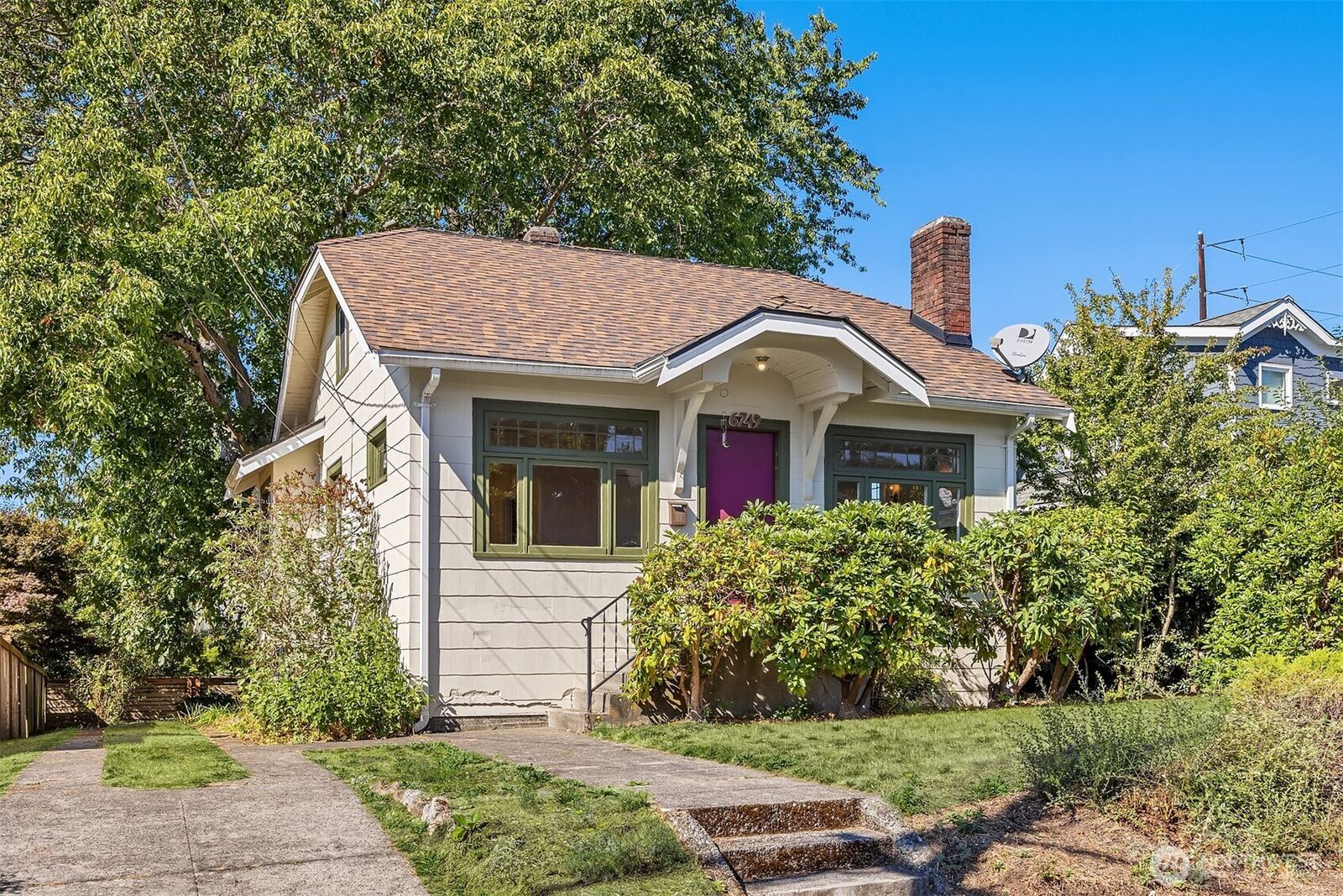 Property Photo:  6749  10th Avenue NW  WA 98117 