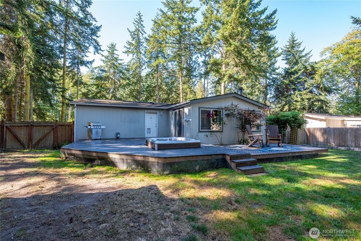 Property Photo: 1054 Donald Avenue WA 98277