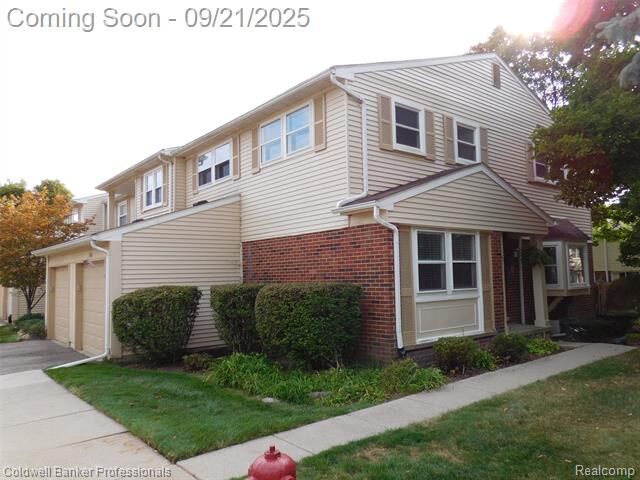 Property Photo:  1500 Brentwood Drive  MI 48098 
