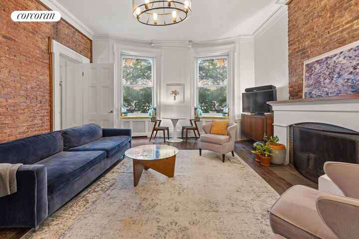 Property Photo:  7 W 16th Street Th  NY 10011 