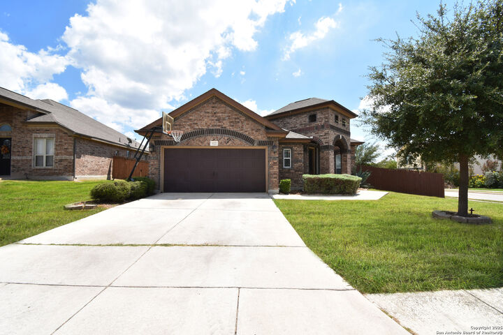 Property Photo:  11222 Begonia Rock  TX 78245 