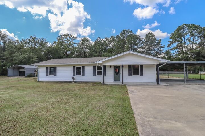 Property Photo:  1805 Fox Rd.  TX 77662 
