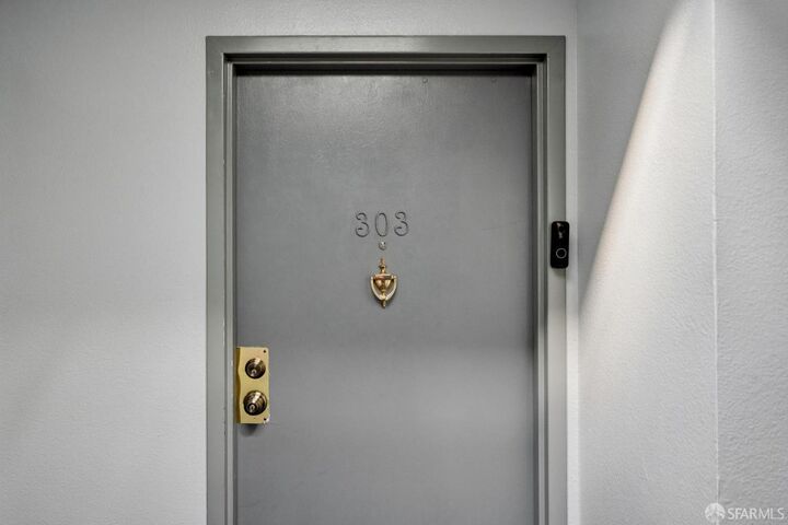 Property Photo: 5264 3rd Street 303 CA 94124