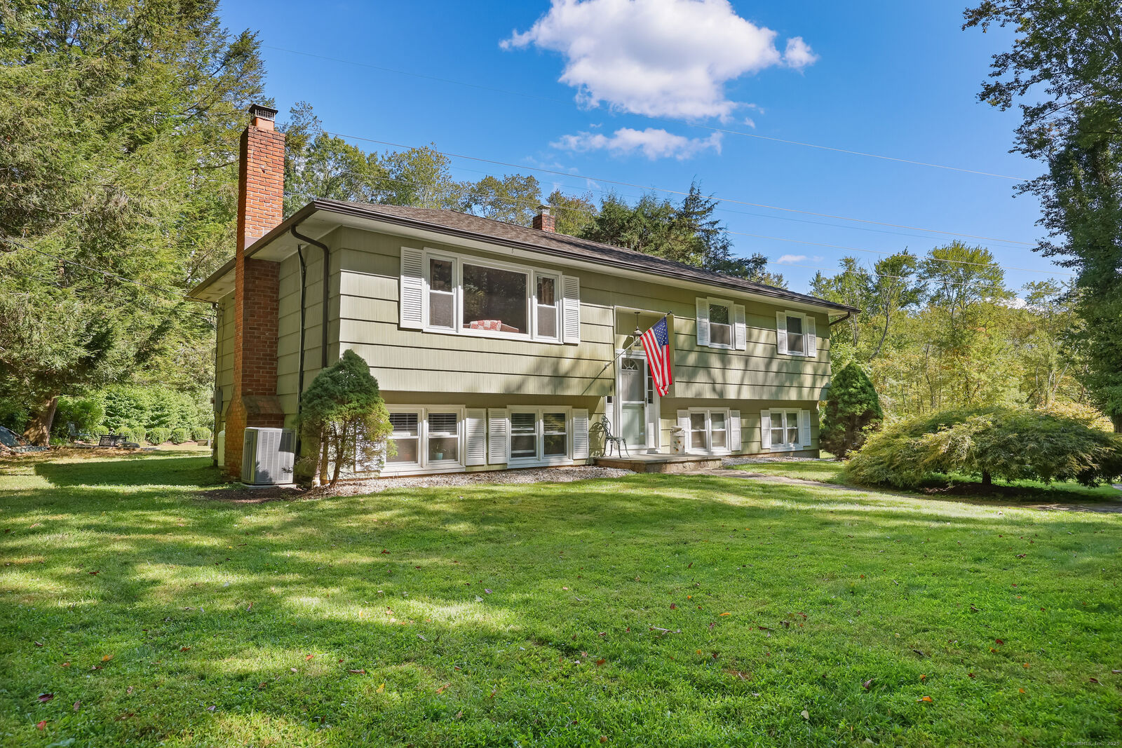 Property Photo:  12 Upper Parish Drive  CT 06883 