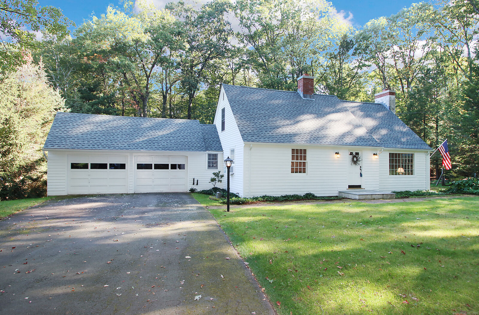 Property Photo:  16 Old Town Road  CT 06001 