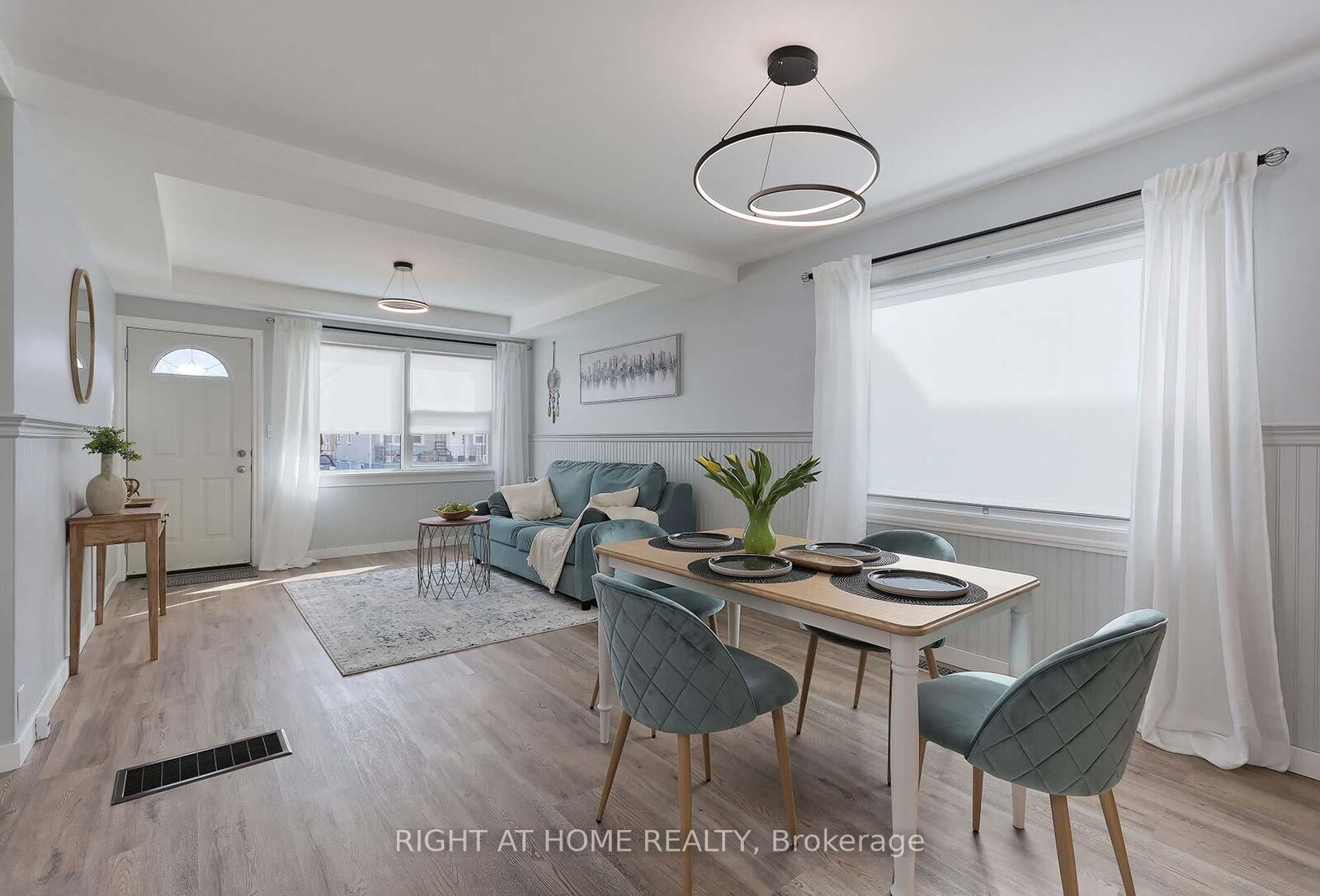 Property Photo:  27 Brighton Avenue  ON L2M 5S6 