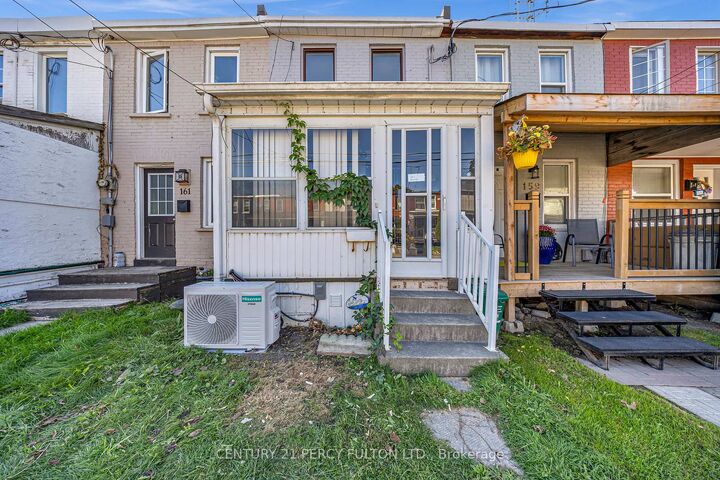 Property Photo: 159 1/2 Olive Avenue ON L1H 2P1