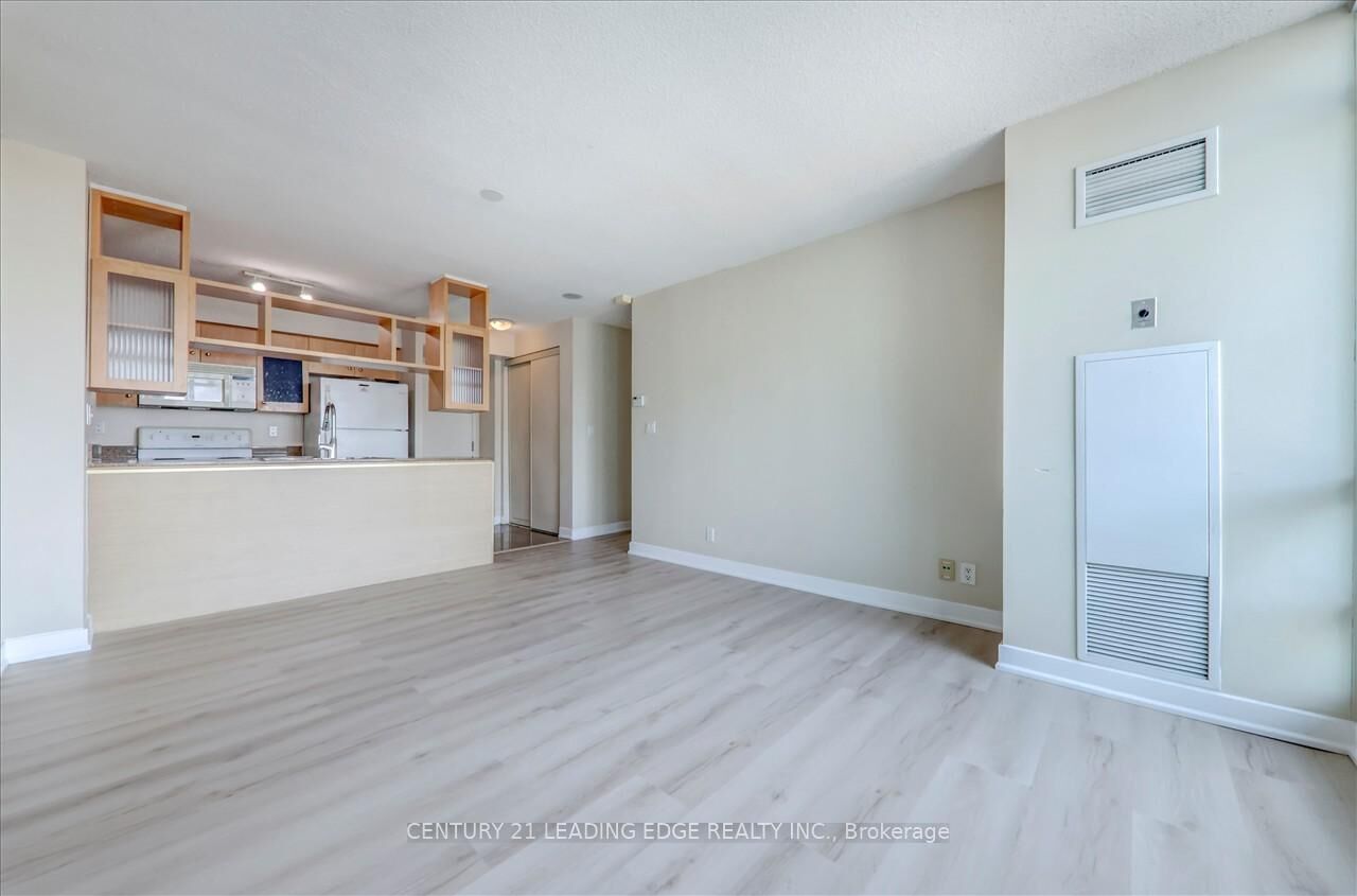 Property Photo:  397 Front Street W 3105  ON M5V 3S1 