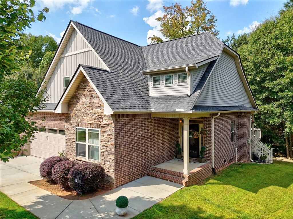 Property Photo:  224 O Bannon Court  SC 29621 