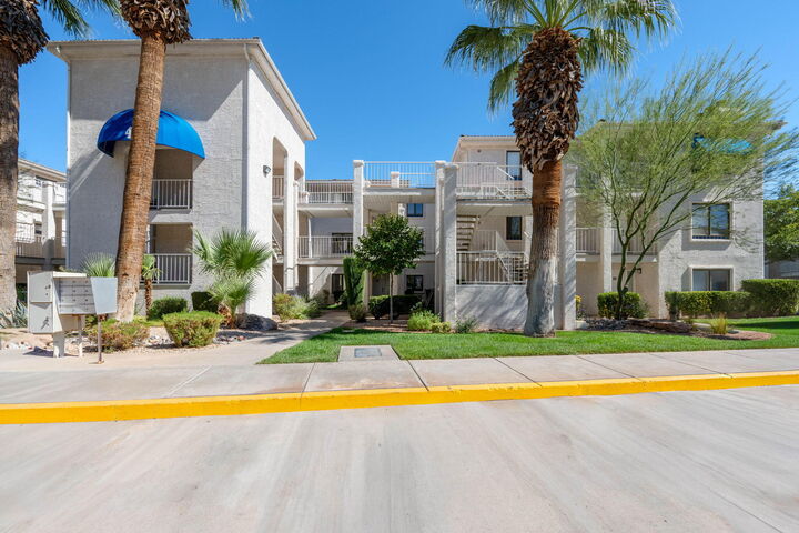 Property Photo: 1845 W Canyon View Dr #407 UT 84770