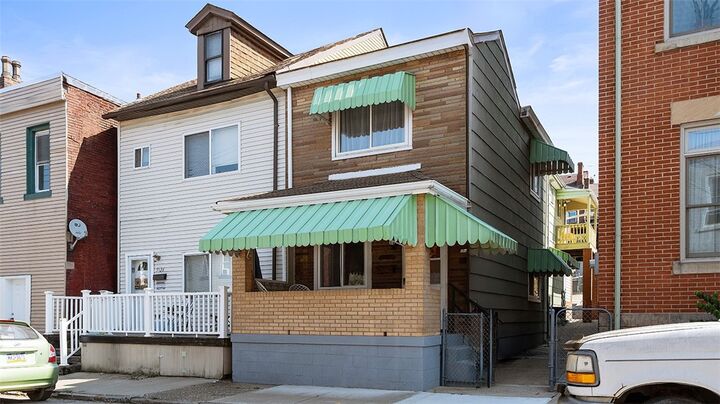 Property Photo:  5124 Carnegie St  PA 15201 