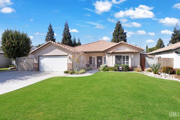 9912 Mona Lisa Lane  Bakersfield CA 93312 photo