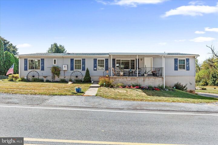 40 Seymour Drive  Myerstown PA 17067 photo