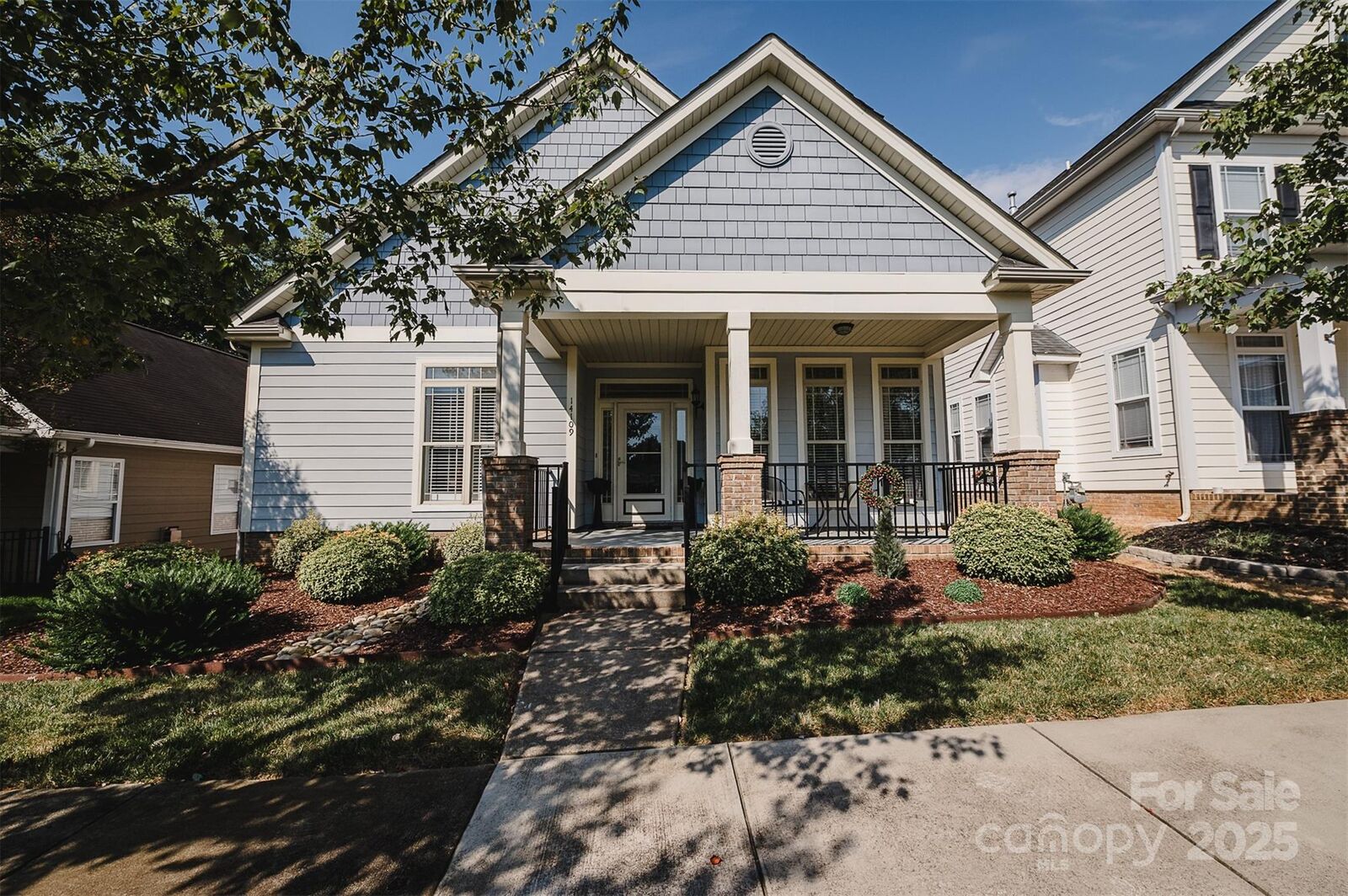 Property Photo: 14109 Magnolia Bend Drive NC 28078