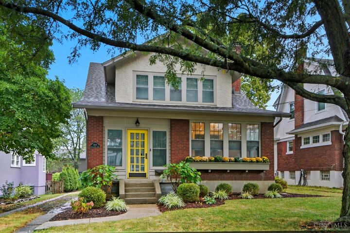 Property Photo: 5807 Montgomery Road OH 45212