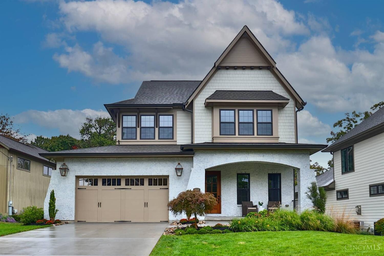 Property Photo:  1050 Richwood Avenue  OH 45208 