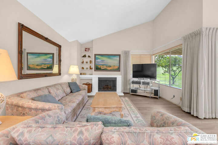 Property Photo:  73283 Phoebe Ct  CA 92260 