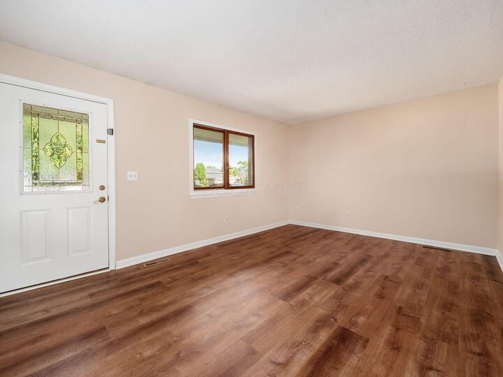 Property Photo:  1949 Hamrock Drive  OH 43065 