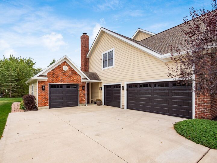 Property Photo:  9545 Gibson Drive  OH 43065 