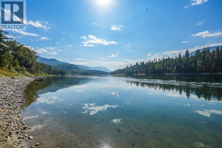 Property Photo:  807 Waterloo Road  BC V1N 4K8 