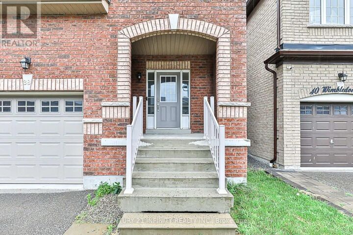 Property Photo:  38 Wimbledon Court  ON L1P 0B7 