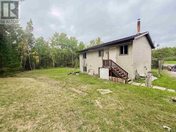 Property Photo:  15 Fickas Road  ON P0X 0A4 