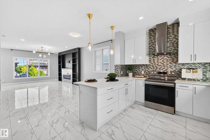 Property Photo:  4710 35 Street  AB T4X 2Y4 